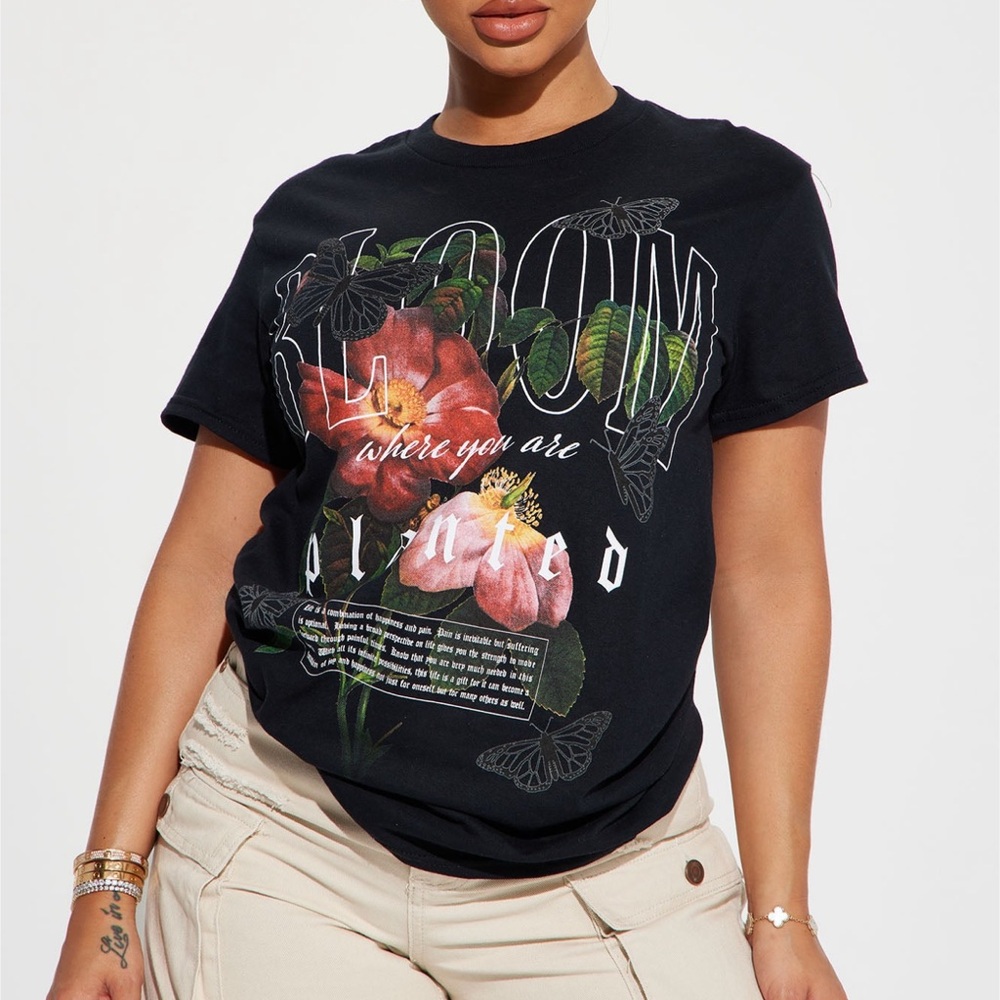 Fashion nova Black "Bloom where you are planted" t-shirt size S